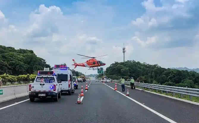 余干高速公路汽车救援案例